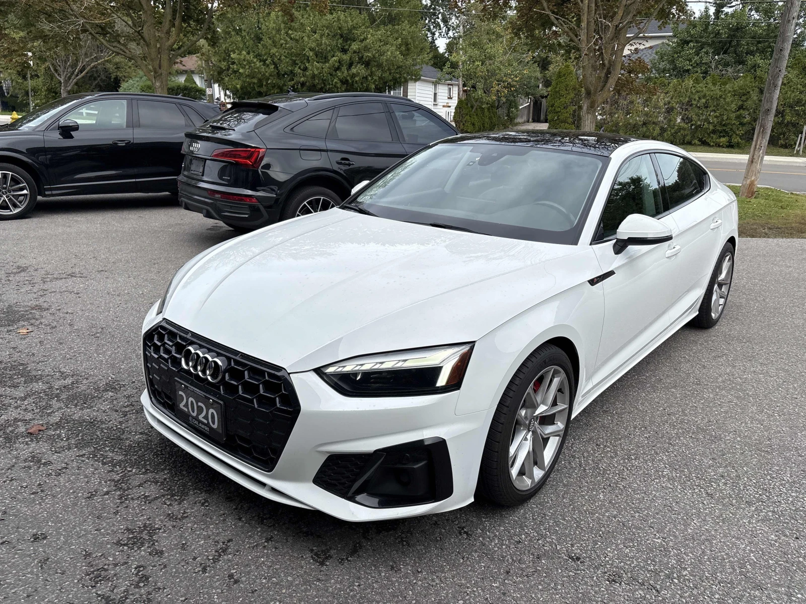 Audi A5 Progressiv / Distronic  / Camera / Carfax