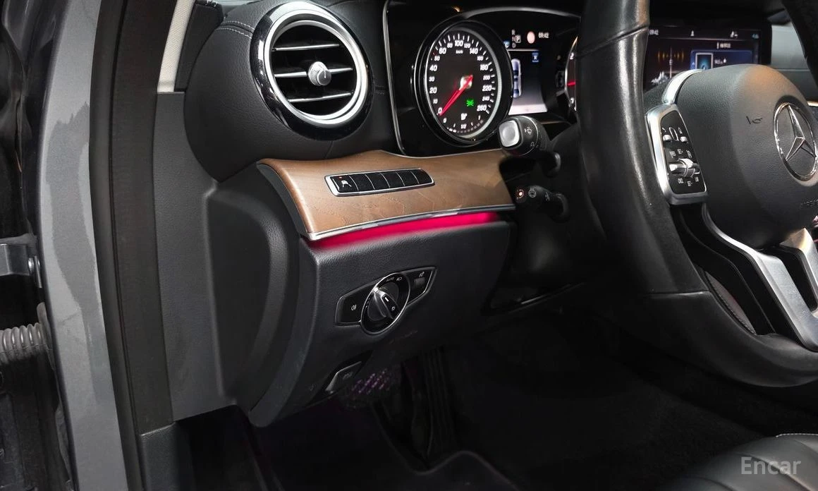 Mercedes-Benz E 220 | Mobile.bg � ����������� 13