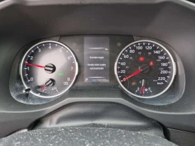 Toyota Rav4 * LE * АВТОКРЕДИТ * ГЛАВНО ПРЕДСТАВИТЕЛСТВО, снимка 9