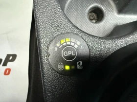 Dacia Duster, снимка 13