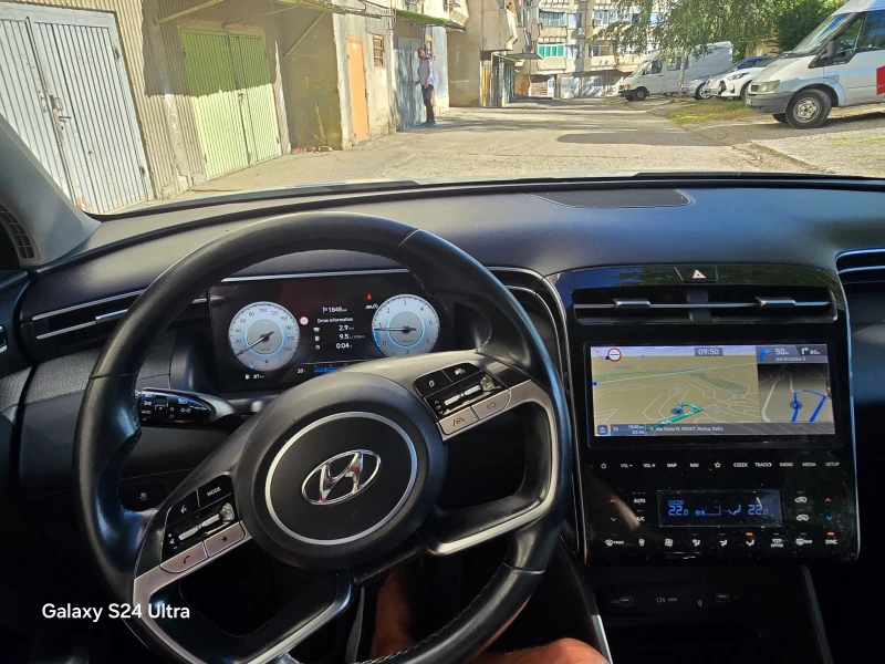 Hyundai Tucson 1.6d, снимка 10 - Автомобили и джипове - 47540224