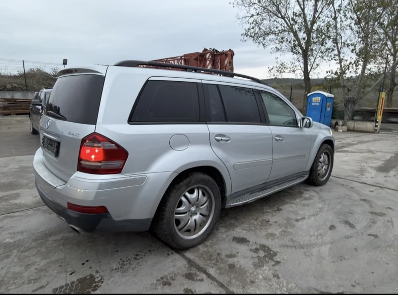 Mercedes-Benz GL 450 Gl450, снимка 4 - Автомобили и джипове - 52310330