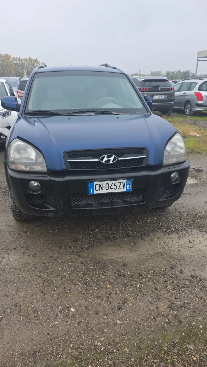 Hyundai Tucson 2.0crdi 4x4 automatic , снимка 9 - Автомобили и джипове - 52651480