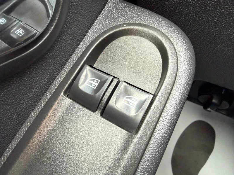 Dacia Duster, снимка 16 - Автомобили и джипове - 53271219