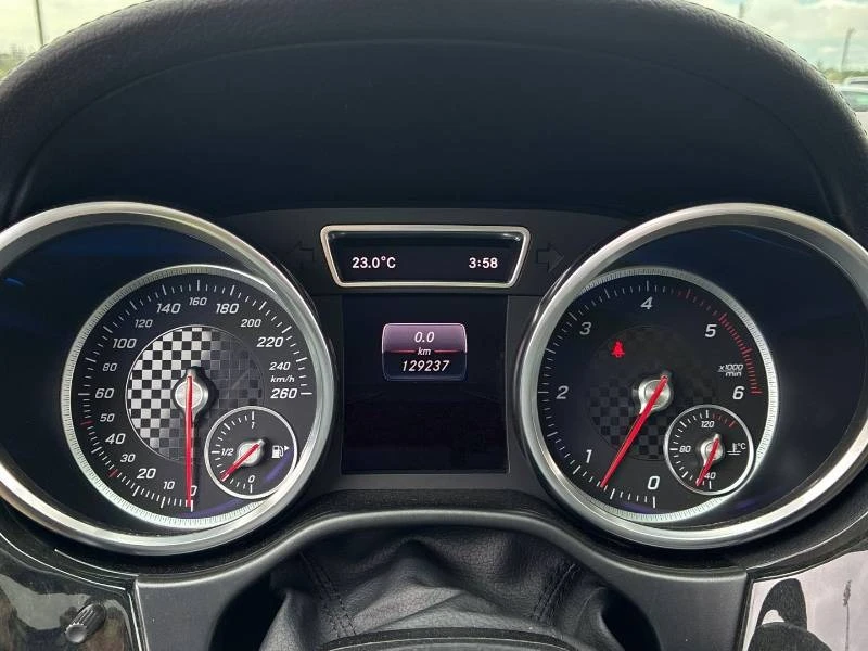 Mercedes-Benz GLE 350 * ДИСТРОНИК * PANO * ОПЦИЯ ЗА ФИНАНСИРАНЕ, снимка 10 - Автомобили и джипове - 55047262