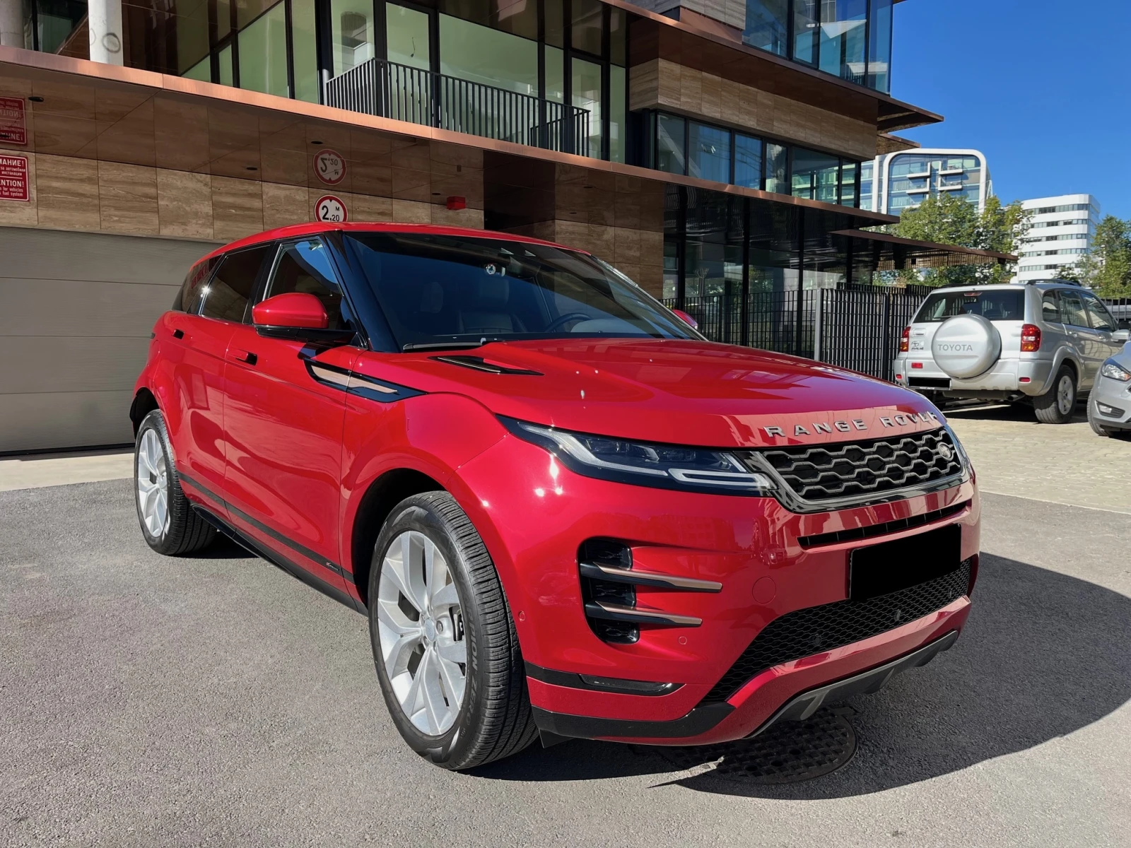 Land Rover Range Rover Evoque Dynamic SE - изображение 6