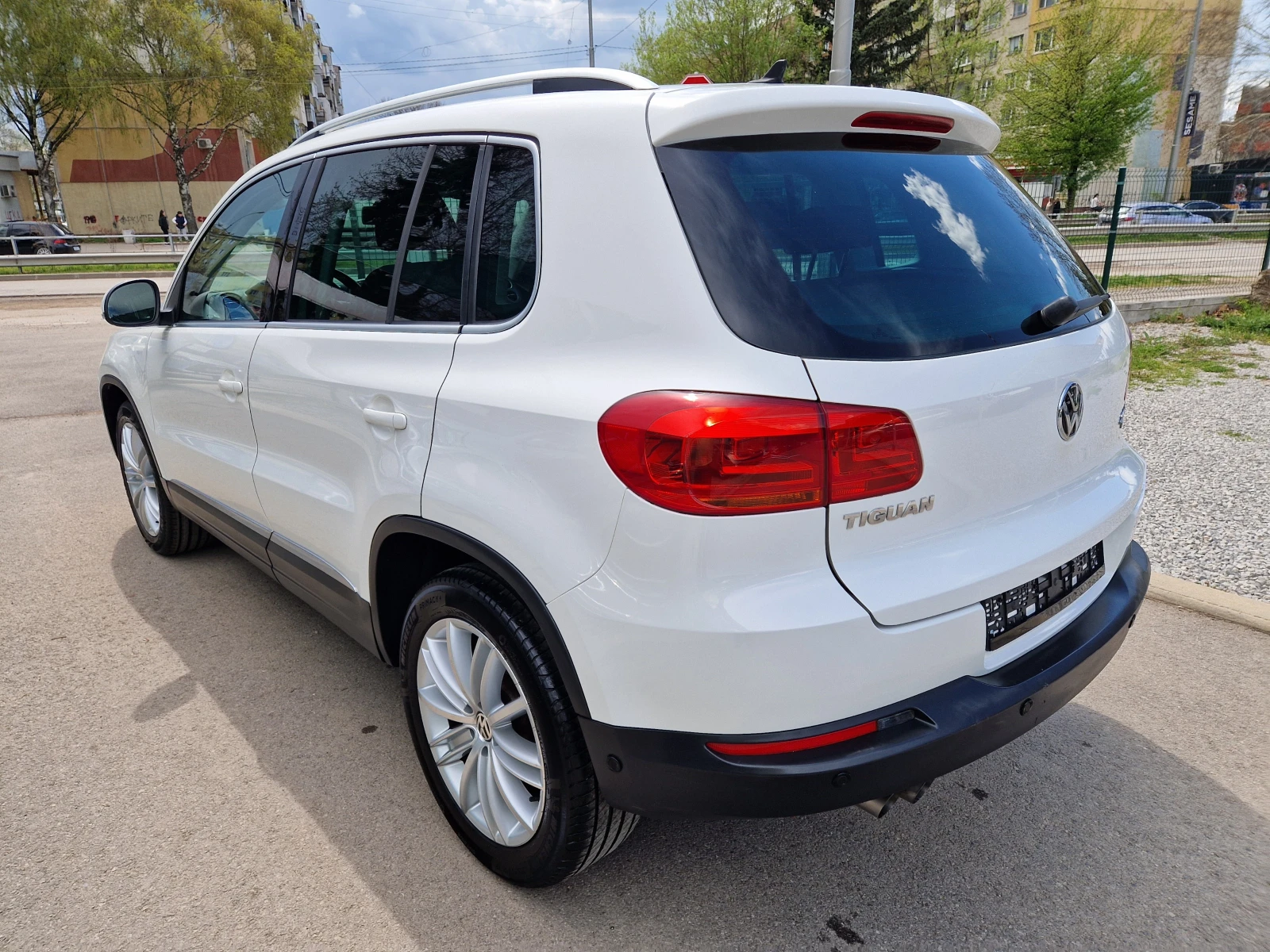 VW Tiguan 2, 0 TDI 140k.c. - изображение 6