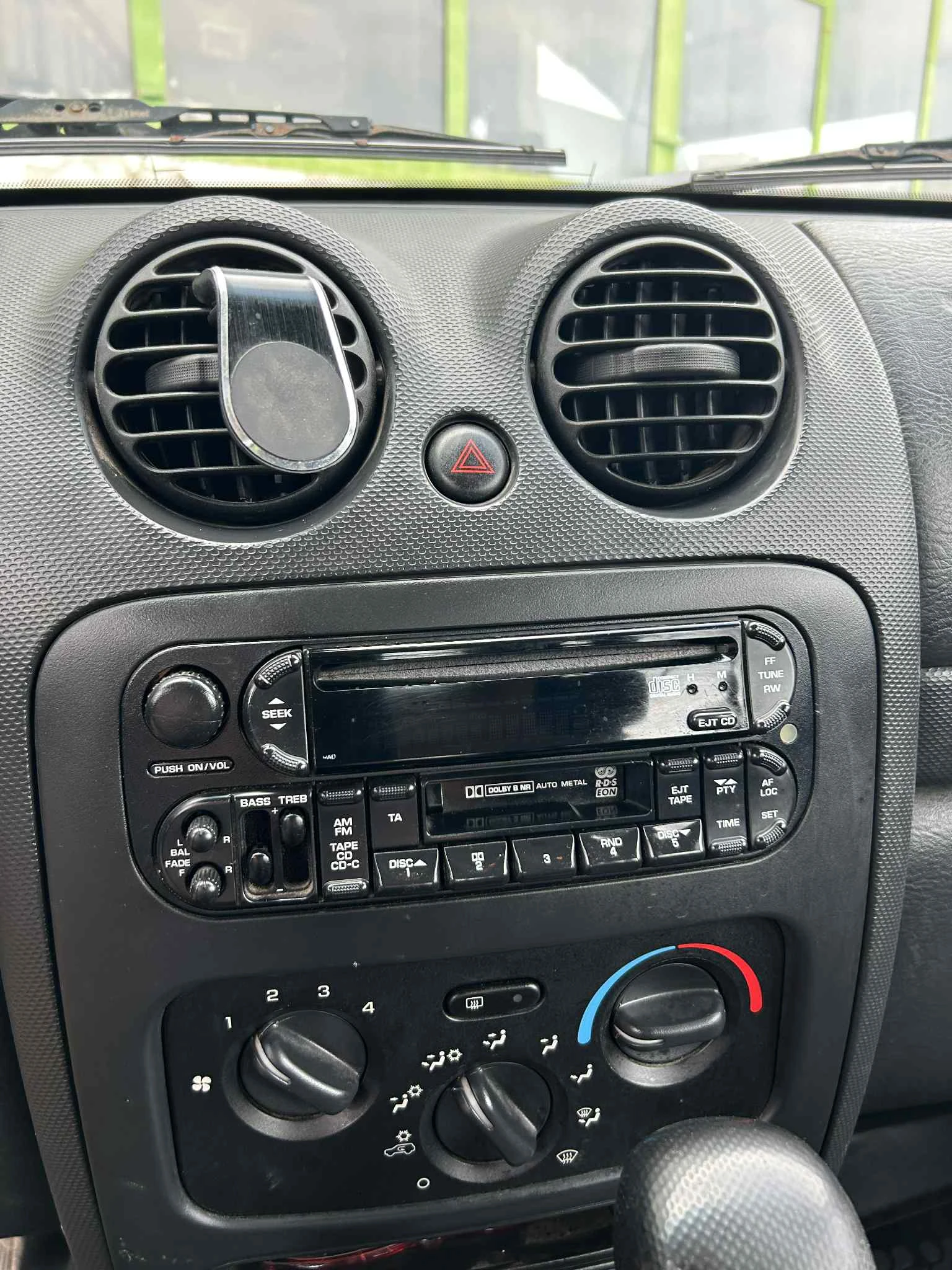 Jeep Cherokee  - изображение 5