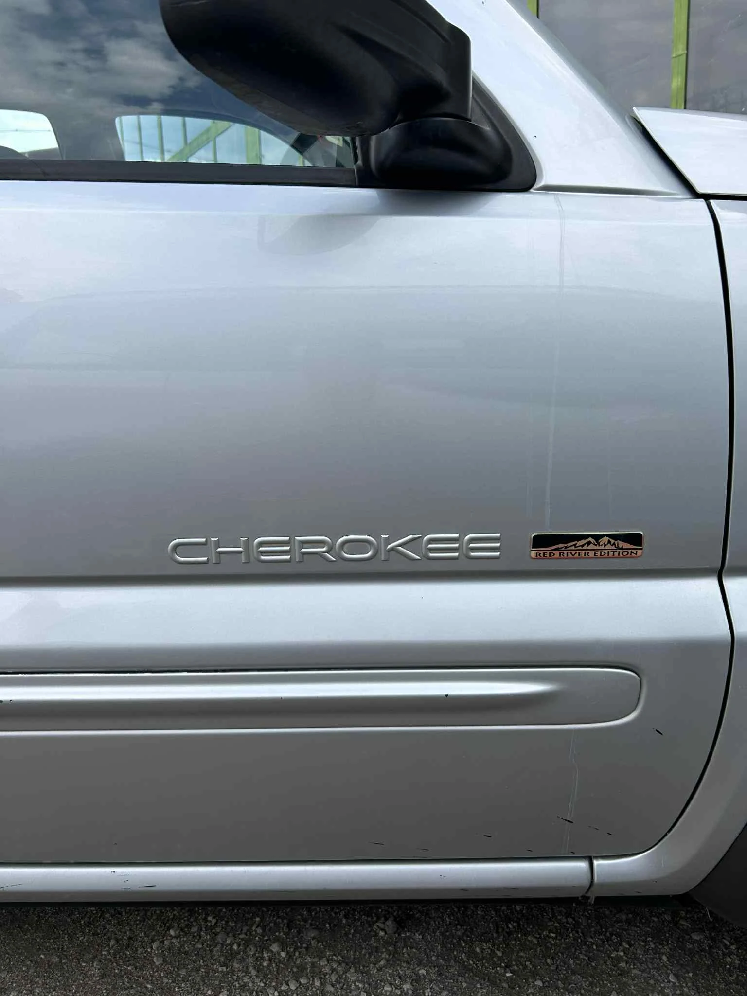 Jeep Cherokee  - изображение 2