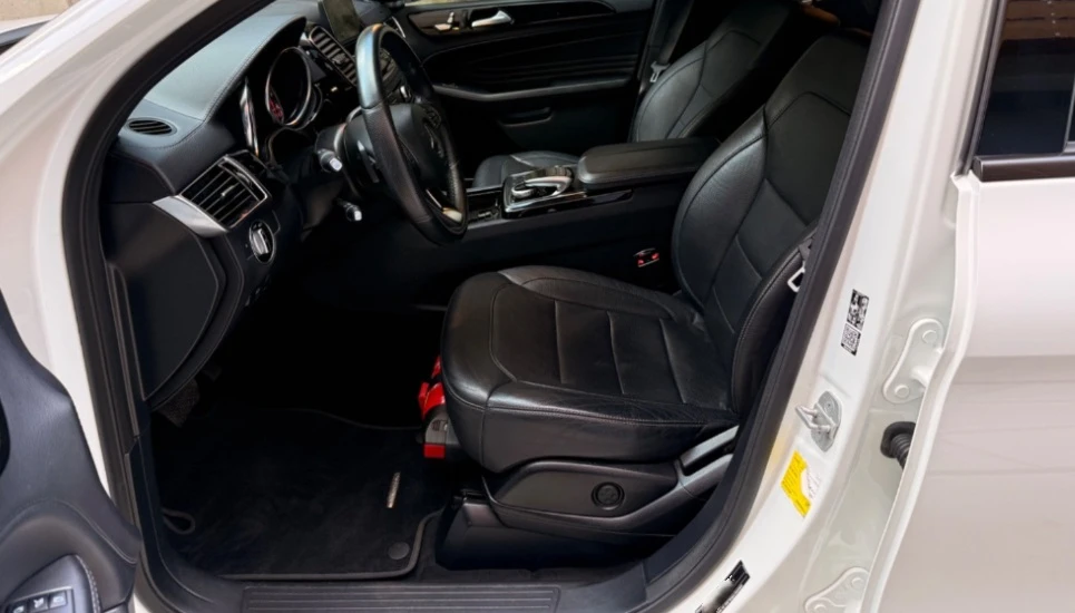 Mercedes-Benz GLE 350d Coupe AMG Line 4Matic - изображение 7