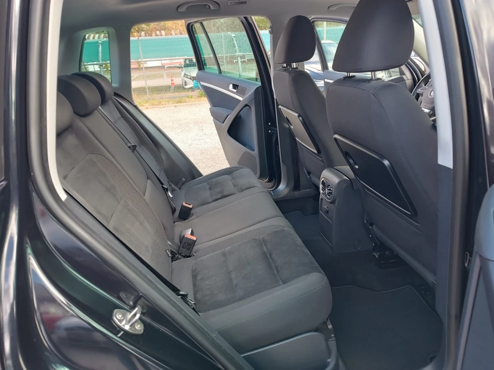 VW Tiguan 2.0 TSI 4 otion   | Mobile.bg   12