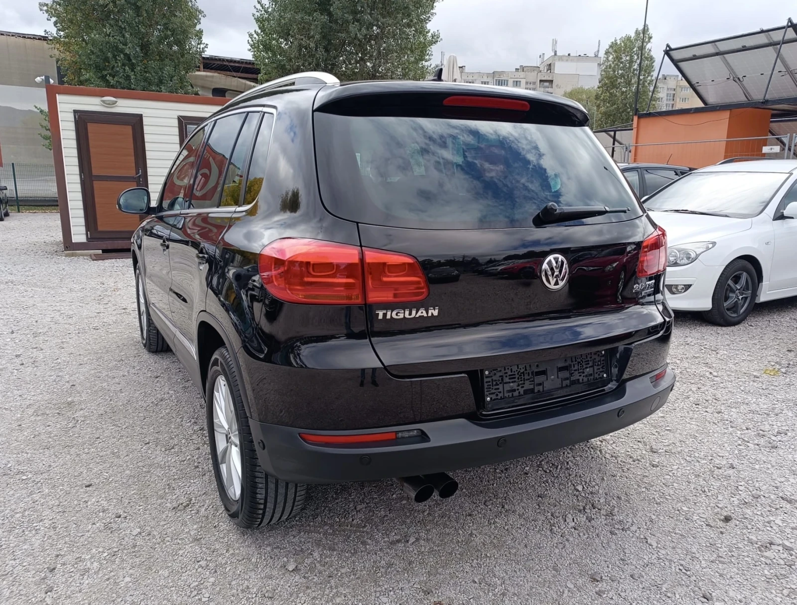 VW Tiguan 2.0 TSI 4 Мotion Ръчни Скорости - изображение 3