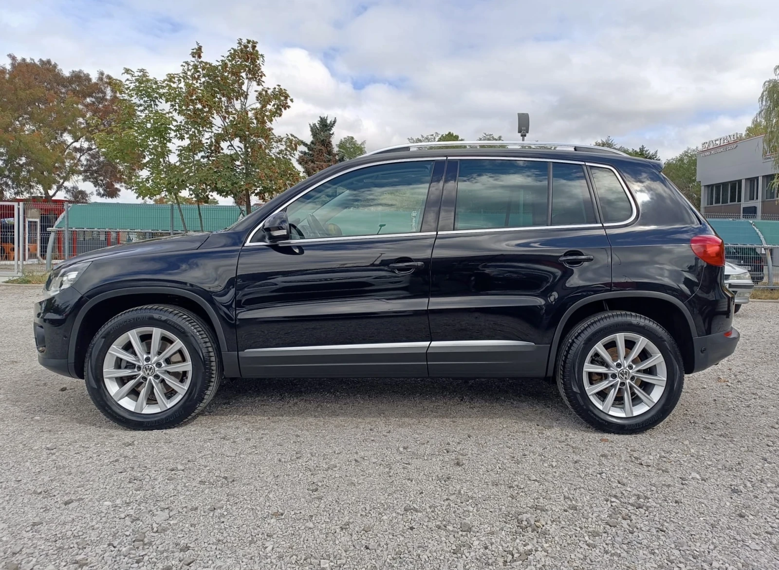 VW Tiguan 2.0 TSI 4 Мotion Ръчни Скорости - изображение 2