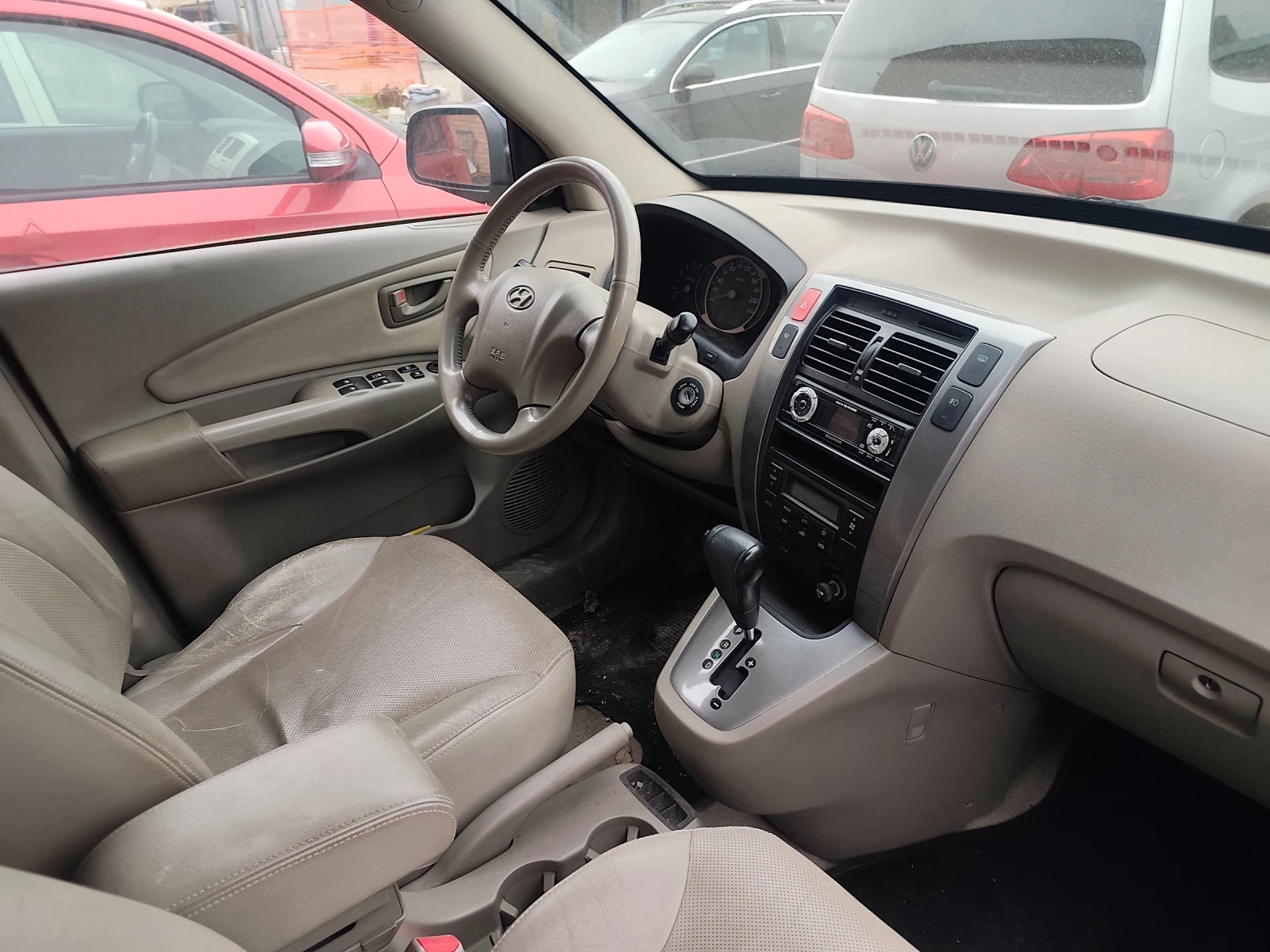 Hyundai Tucson 2.0crdi 4x4 automatic  - изображение 6