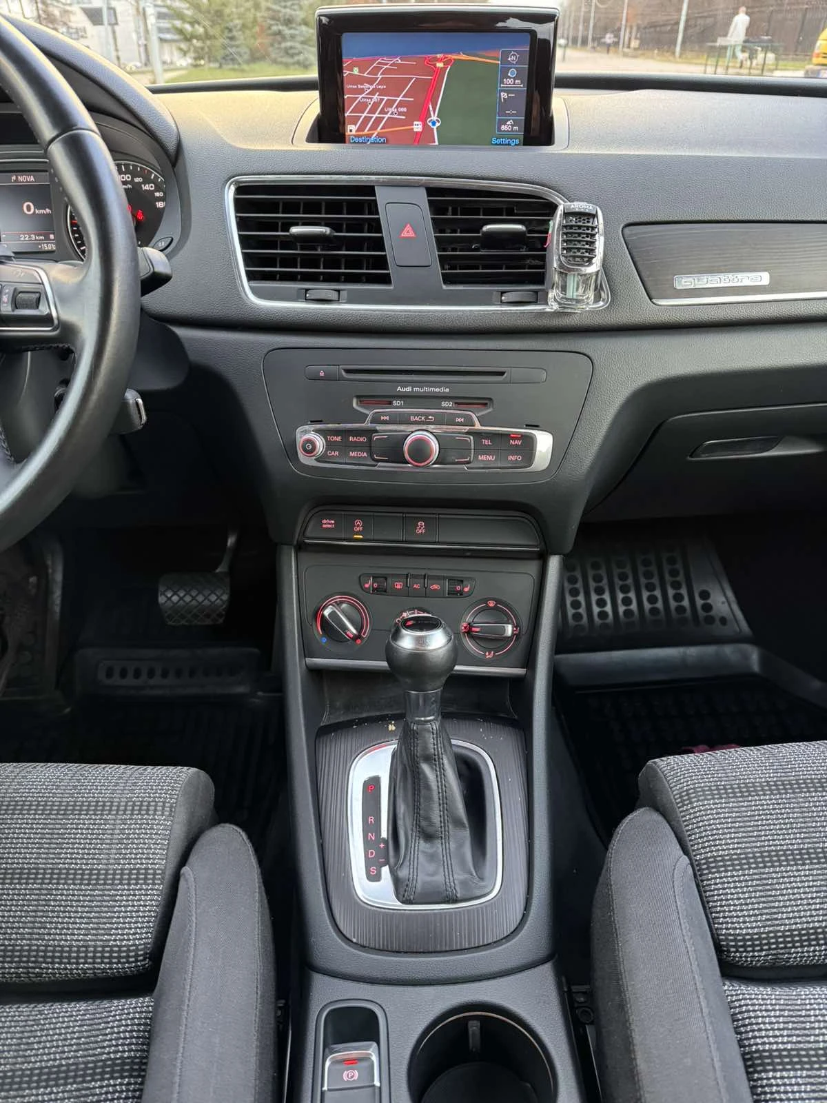 Audi Q3 2.0 TDI (177 Hp) quattro S tronic * �������* ����� | Mobile.bg � ����������� 12