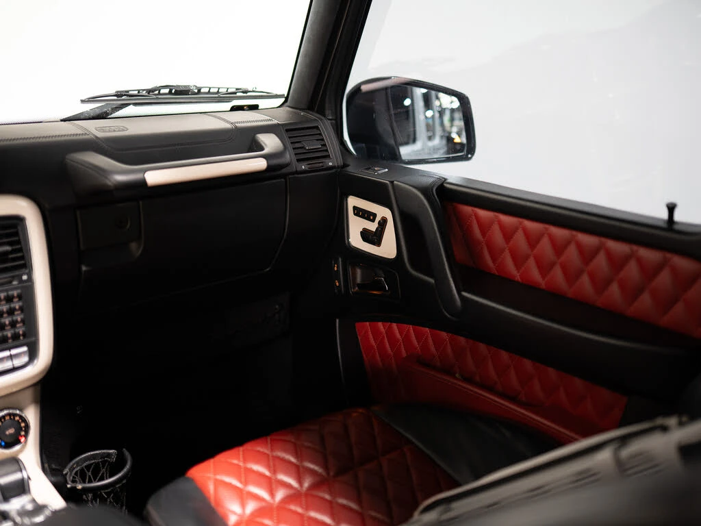 Mercedes-Benz G 63 AMG 4MATIC* АвтоКредит* (ЦЕНА ДО БГ), снимка 11 - Автомобили и джипове - 53831150