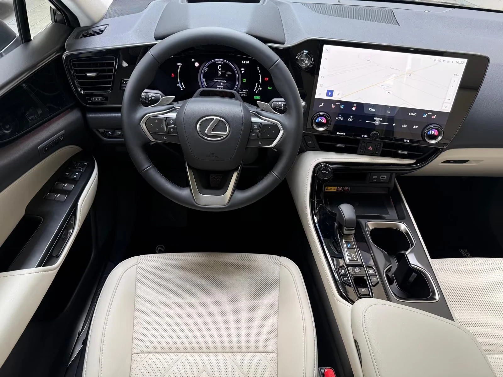 Lexus NX 450 h+ /4X4/292HP/EXECUTIVE/PANO/360/MEMO/HUD/LED/442q, снимка 8 - Автомобили и джипове - 55009564