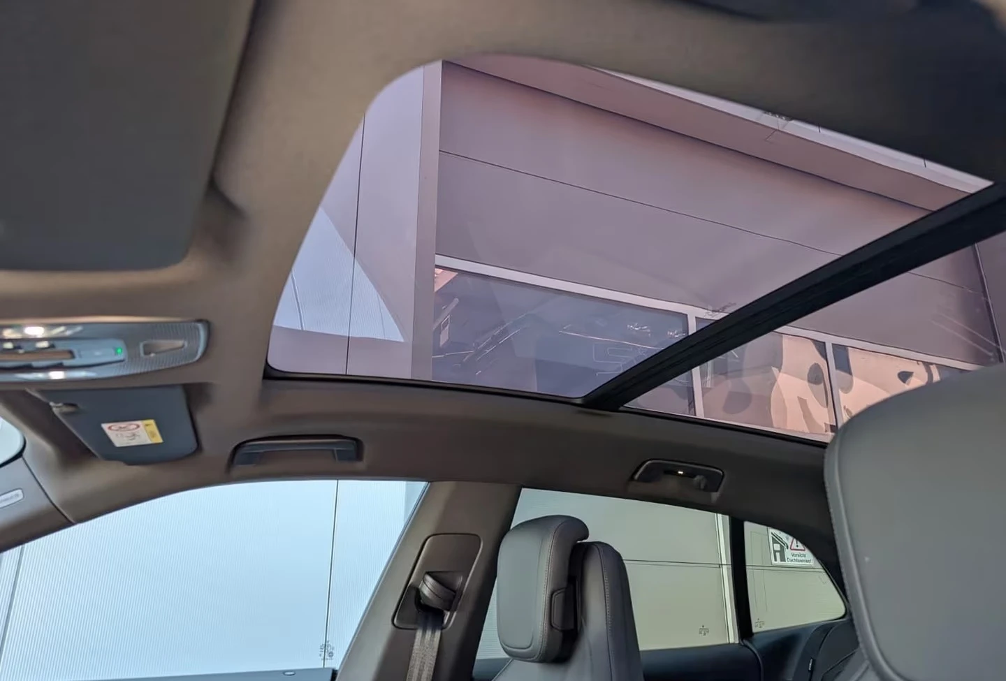 Porsche Cayenne ELECTRIC/PANO/BOSE/Park Assist, снимка 15 - Автомобили и джипове - 55132662