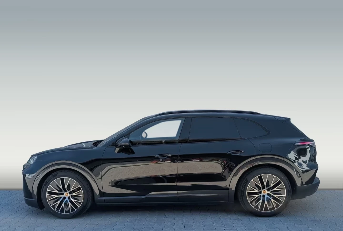 Porsche Cayenne ELECTRIC/PANO/BOSE/Park Assist, снимка 2 - Автомобили и джипове - 55132662