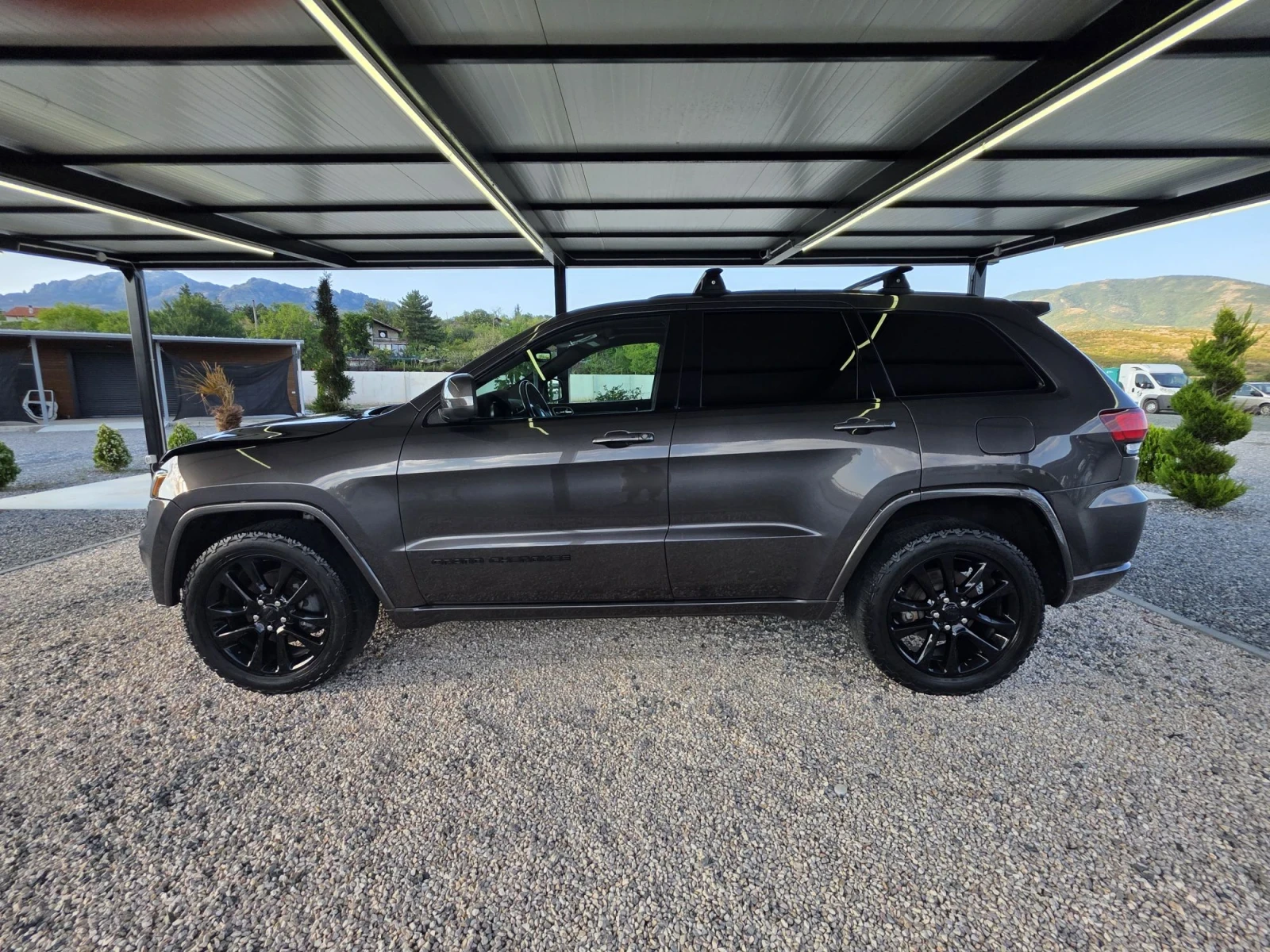Jeep Grand cherokee 3.6 LIMITED, снимка 4 - Автомобили и джипове - 55745951