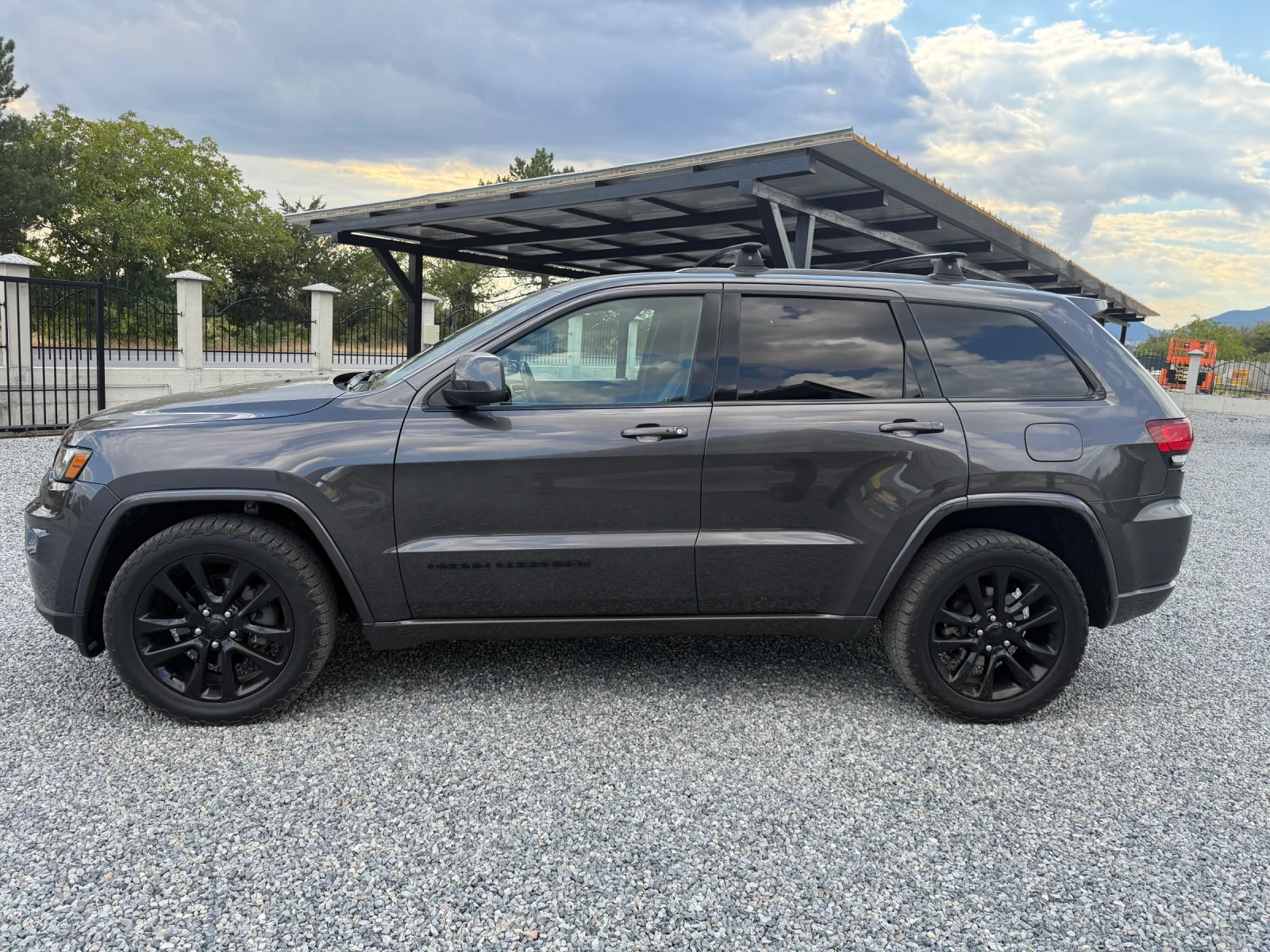 Jeep Grand cherokee 3.6 LIMITED, снимка 7 - Автомобили и джипове - 55745951
