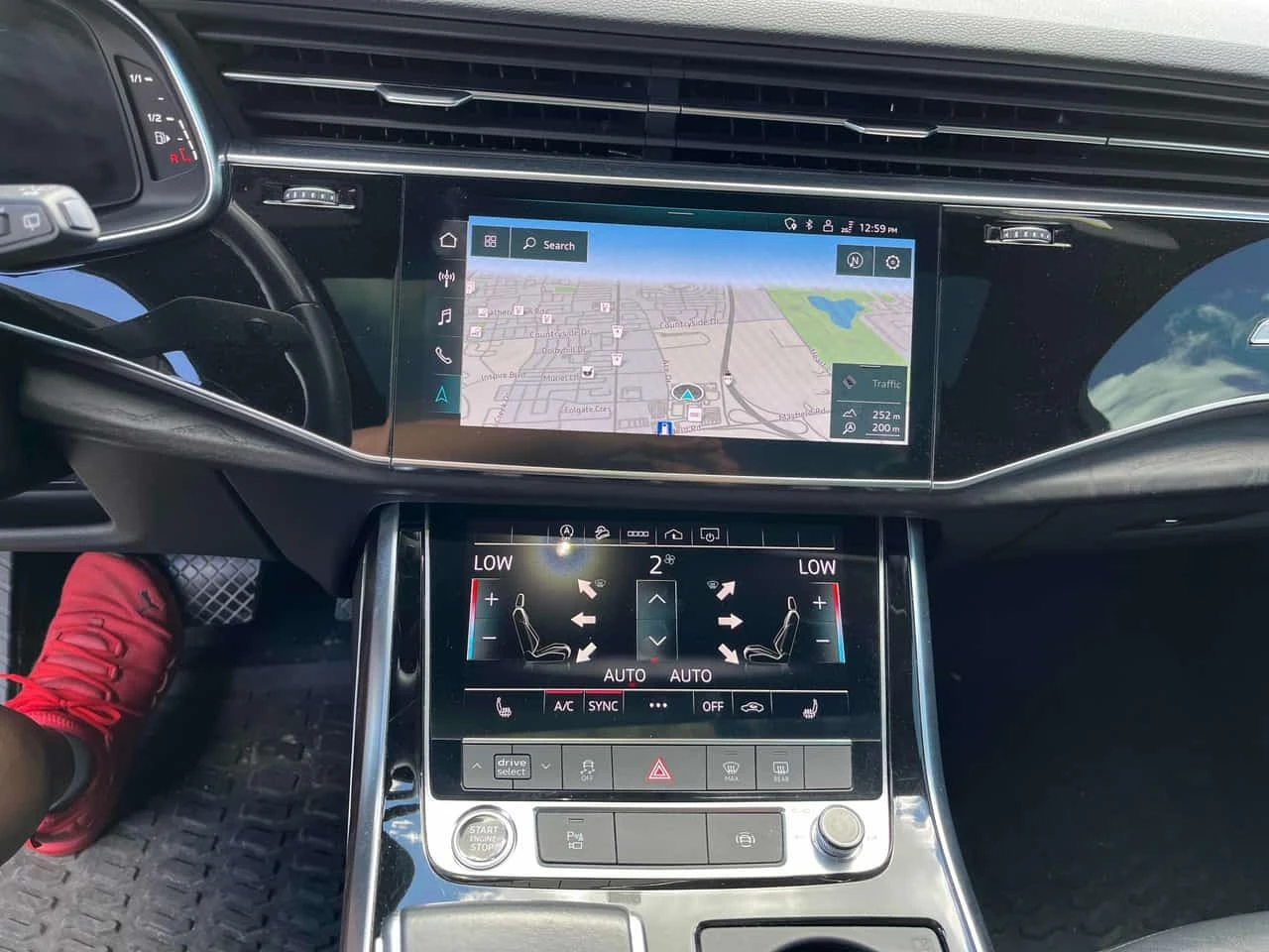 Audi Q7 * CARFAX * ОТ ПРЕДСТАВИТЕЛСТВО НА АУДИ, снимка 8 - Автомобили и джипове - 55781394