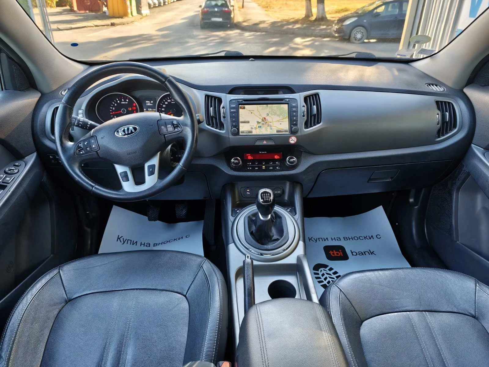 Kia Sportage 1.7crdi-116к.с Premium Кожа Навигация Камера, снимка 8 - Автомобили и джипове - 56214987