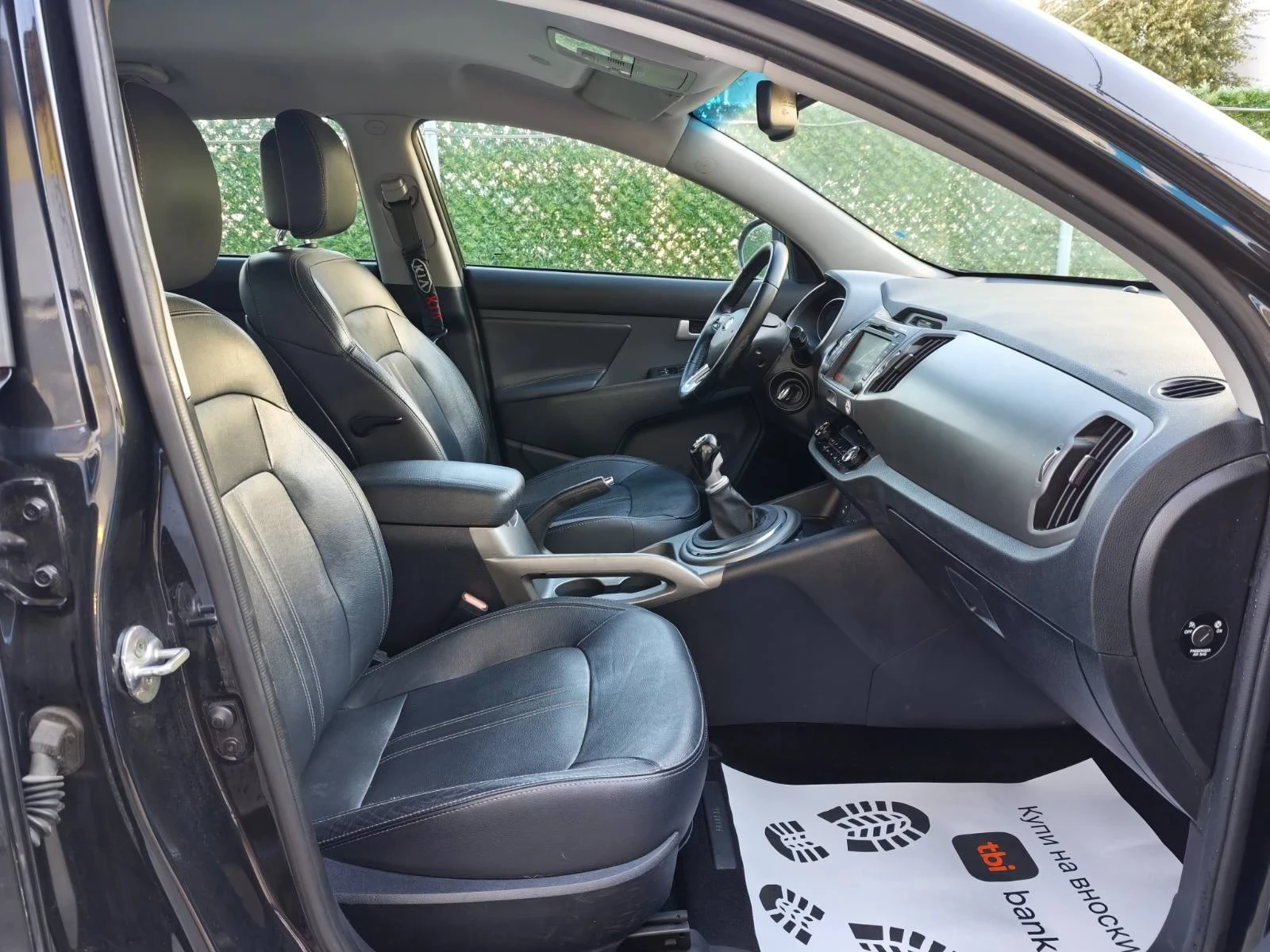 Kia Sportage 1.7crdi-116к.с Premium Кожа Навигация Камера, снимка 12 - Автомобили и джипове - 56214987
