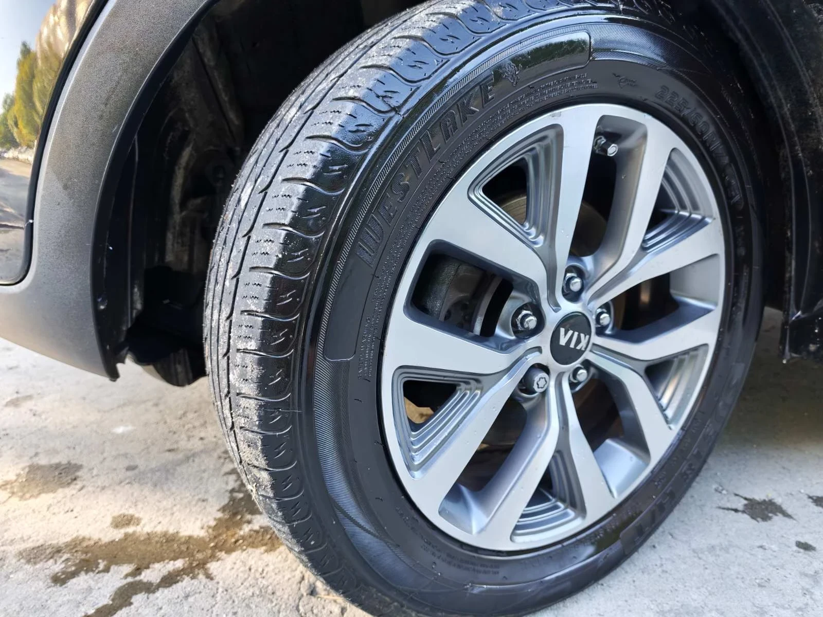 Kia Sportage 1.7crdi-116к.с Premium Кожа Навигация Камера, снимка 17 - Автомобили и джипове - 56214987