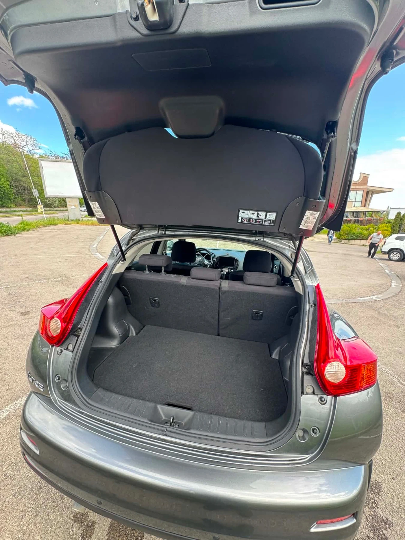 Nissan Juke, снимка 5 - Автомобили и джипове - 56699966