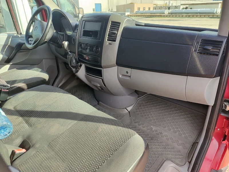 Mercedes-Benz Sprinter Товаропътнически , снимка 12 - Бусове и автобуси - 52697702