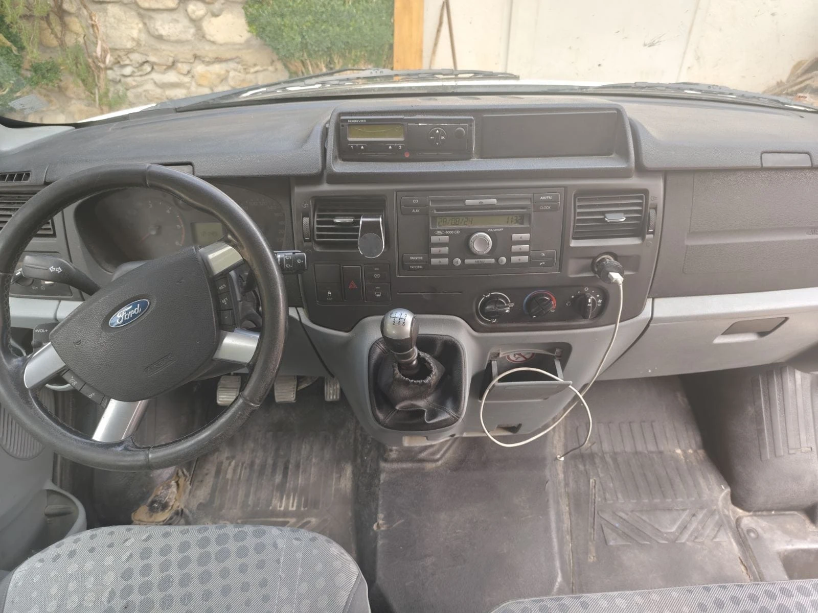 Ford Transit 350 L  - изображение 8