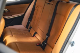 BMW 320 i xDrive с гаранция и пълна сервизна, снимка 11