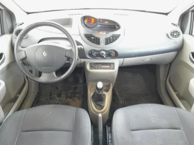     Renault Twingo 1.2i Panorama 