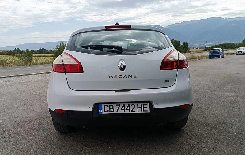 Renault Megane AUTOMATIC, снимка 5 - Автомобили и джипове - 47810454