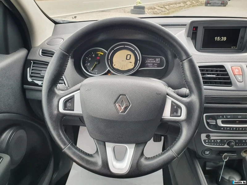 Renault Megane AUTOMATIC, снимка 9 - Автомобили и джипове - 48234123