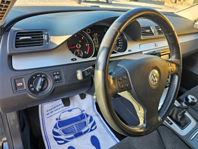 VW Passat 100.000km., снимка 8 - Автомобили и джипове - 46356975