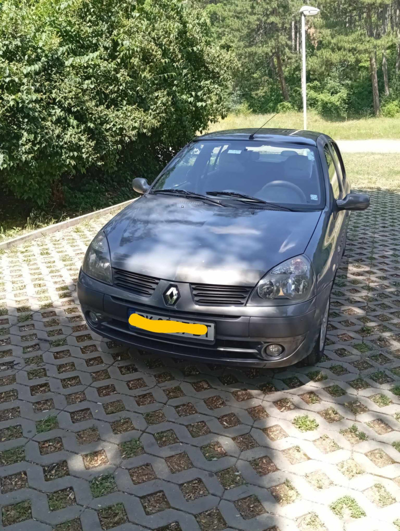 Renault Symbol 1.4, снимка 2 - Автомобили и джипове - 46362326