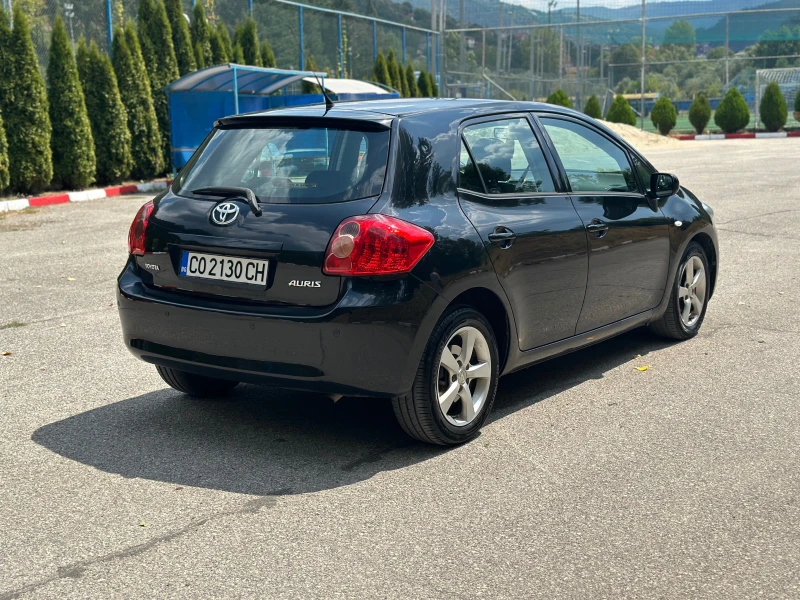 Toyota Auris, снимка 4 - Автомобили и джипове - 46995755