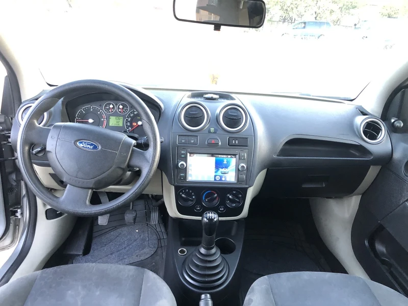 Ford Fiesta, снимка 3 - Автомобили и джипове - 47734481