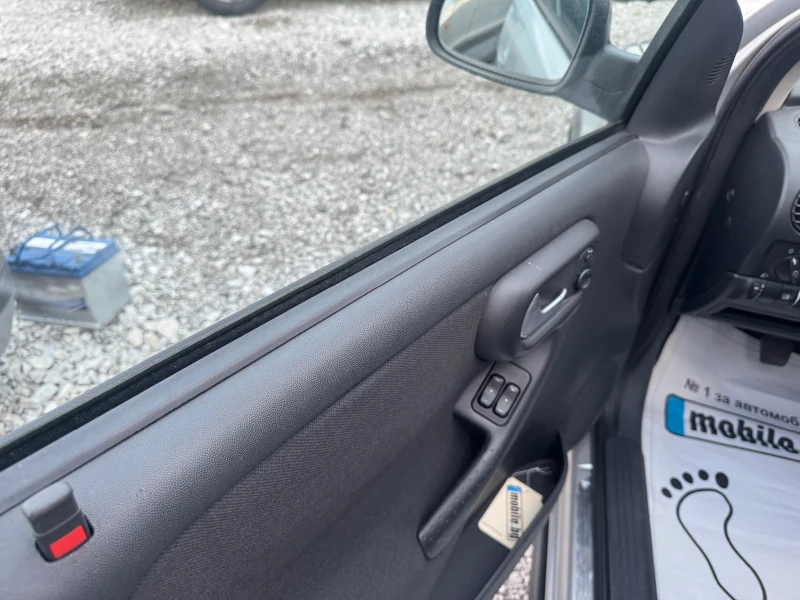 Opel Corsa 1.2i KLIMA 97000км, снимка 12 - Автомобили и джипове - 52402264