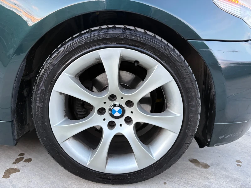 BMW 525 D Ръчка* 235кс* Panorama* Подгрев* PDC* , снимка 12 - Автомобили и джипове - 52148684