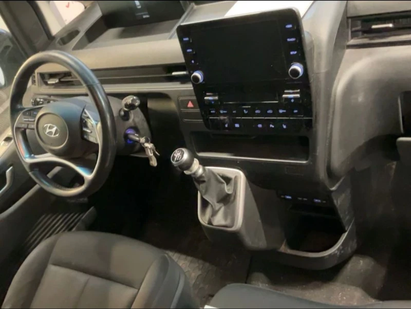 Hyundai Staria 2.2crdi Лизинг през Уникредит по 285 евро, снимка 5 - Автомобили и джипове - 53485804