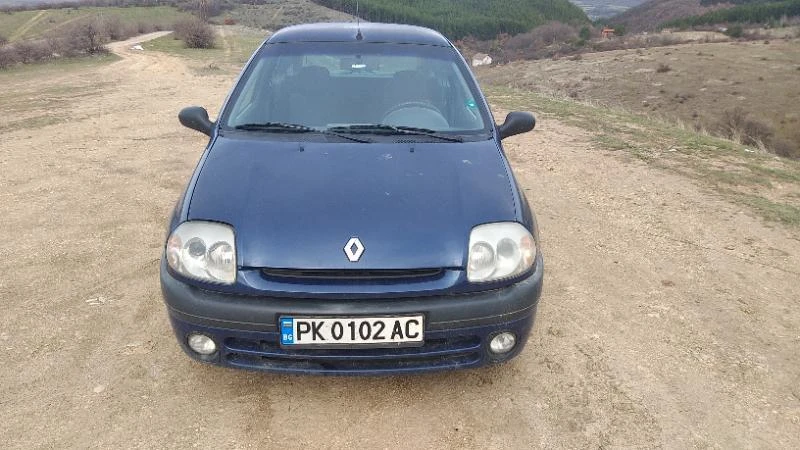 Renault Clio 1.6 бензинов , снимка 1 - Автомобили и джипове - 47175497