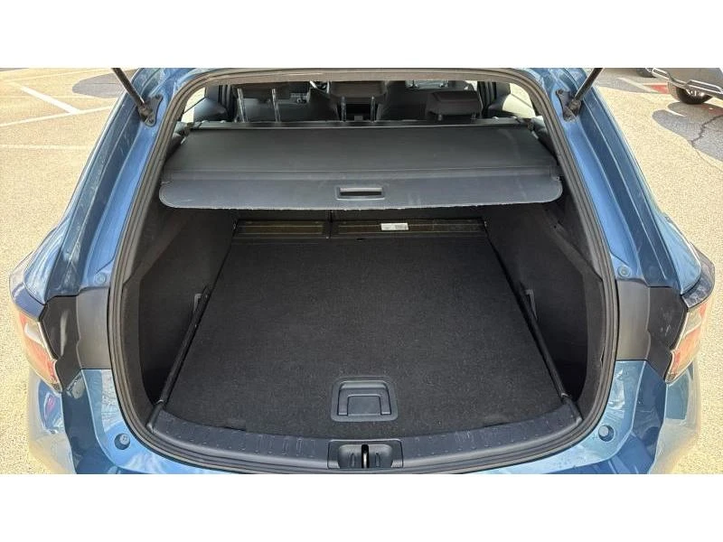 Toyota Corolla TS 1.8 HSD Executive - изображение 10