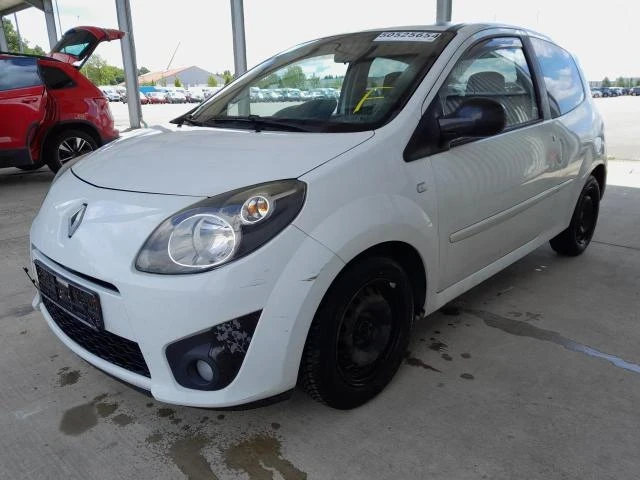 Renault Twingo 1.2i Panorama - 2600 лв. - 53861828 1