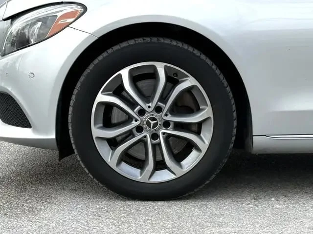 Mercedes-Benz C 300 AWD * PANORAMA * 360  КАМЕРА * KEYLESS *  - изображение 4