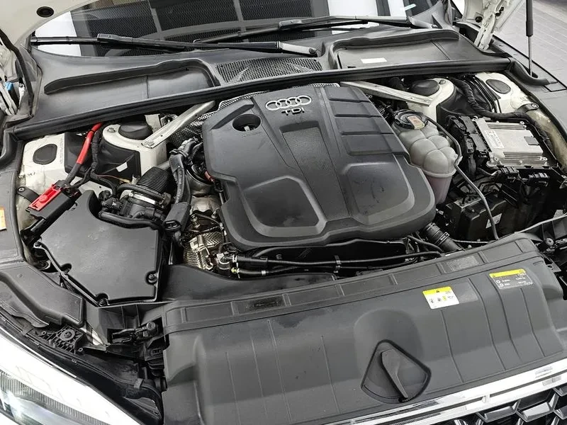 Audi A5 2.0 TDI Quattro, снимка 6 - Автомобили и джипове - 55013086