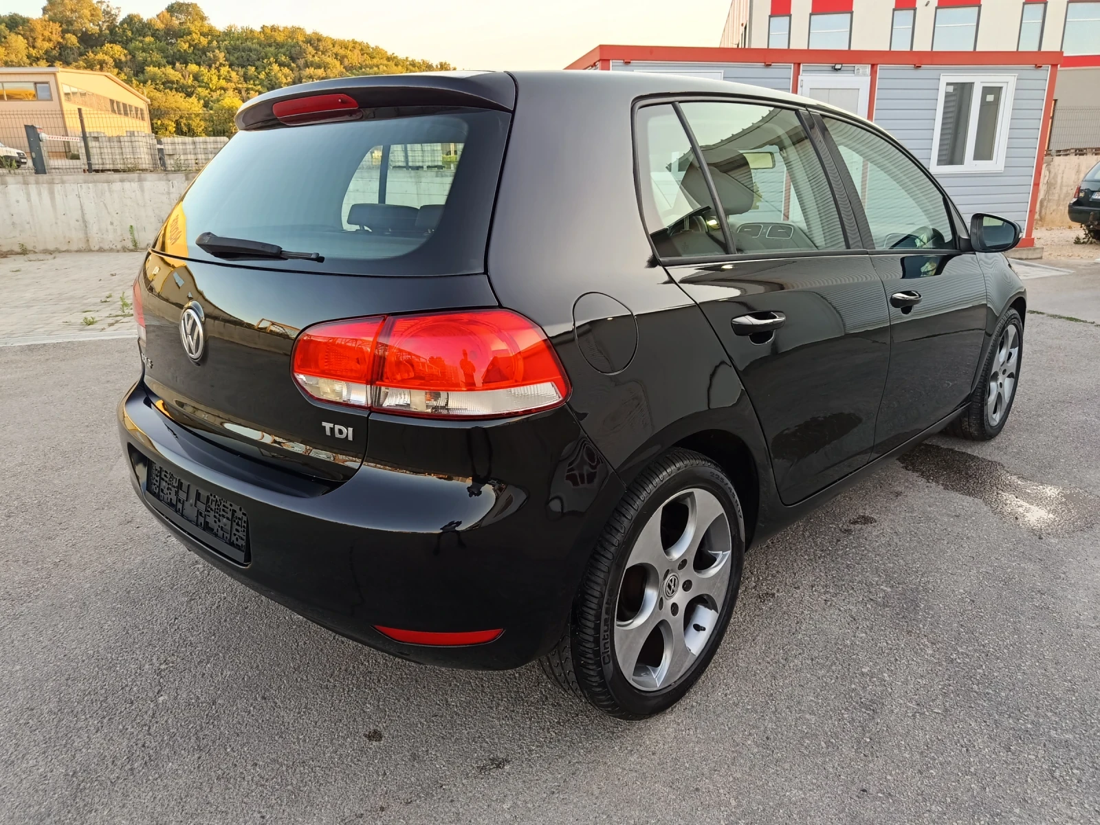VW Golf 2.0 tdi 110 �.�. NAVI | Mobile.bg � ����������� 8