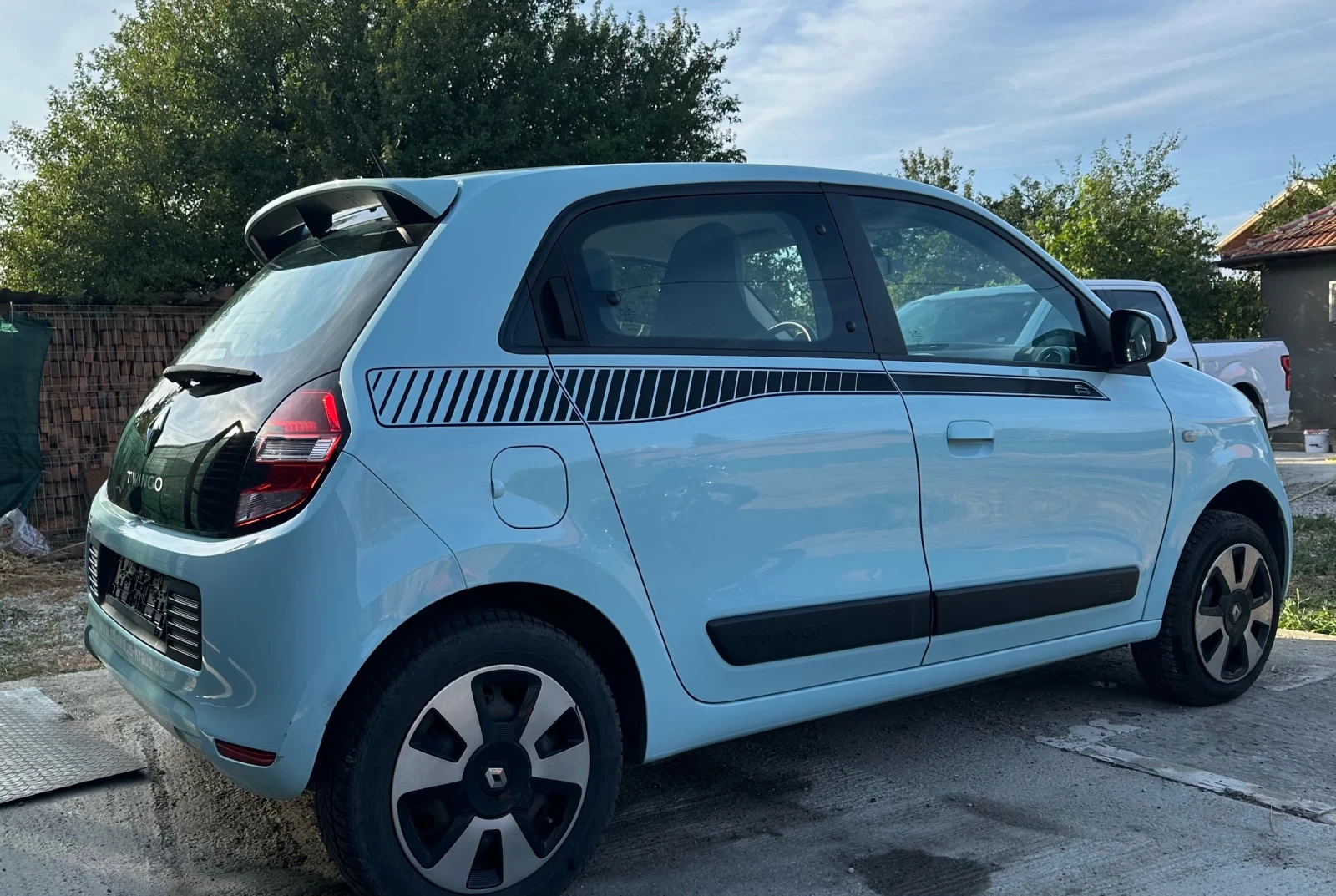 Renault Twingo Baby Blue - изображение 6